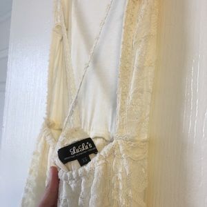 Lulu’s Backless Boho Lace Maxi Dress